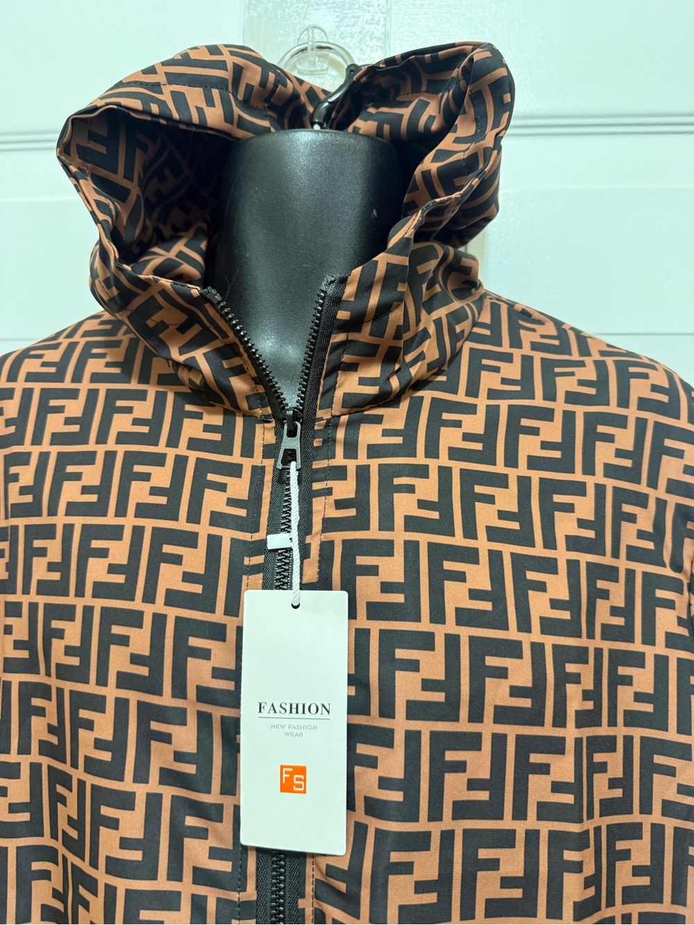Lightweight brown and black FF logo zip hoodie featuring a zipper closur. Is new - Picture 9 of 10